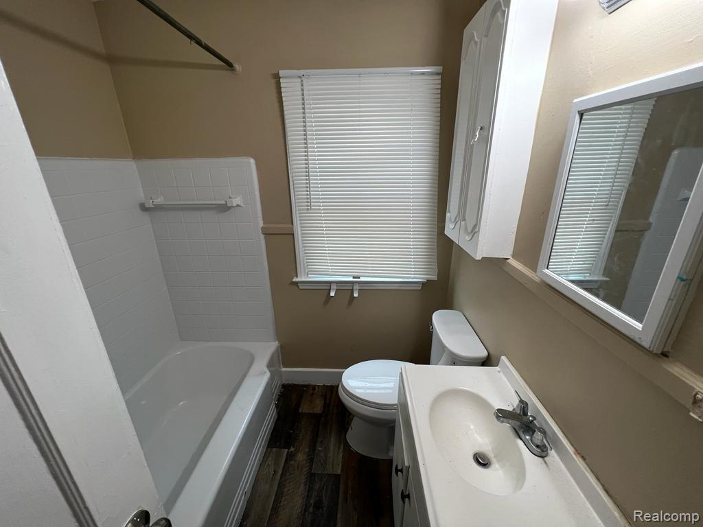 2460 S Deacon Street, Detroit, MI 48217 — Photo 10