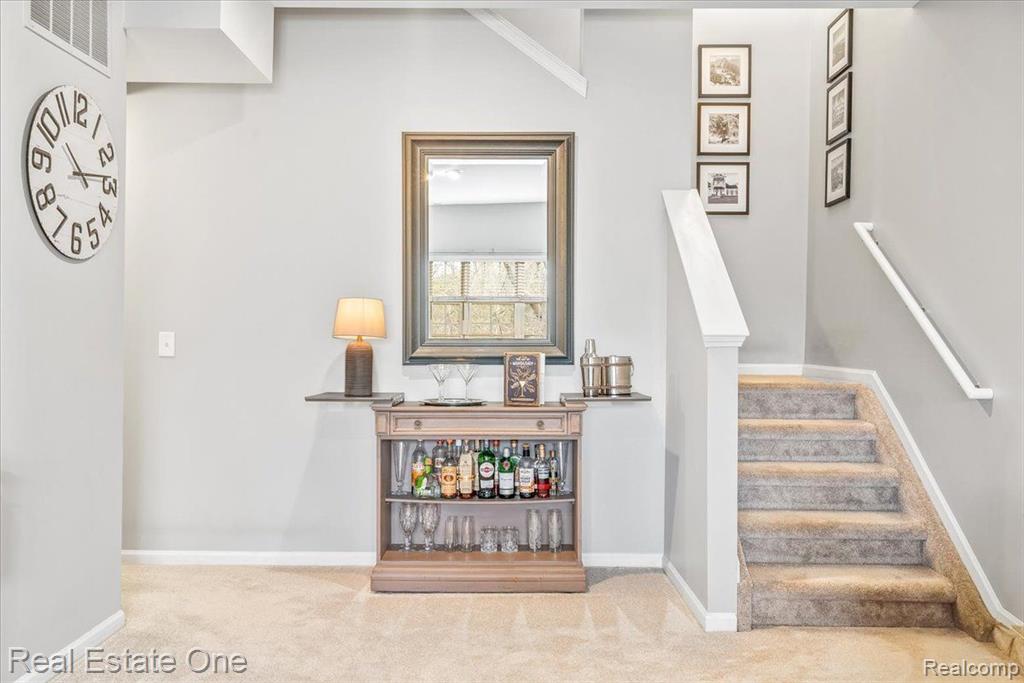 39492 ROCKCREST Lane, Northville, MI 48168 — Photo 17
