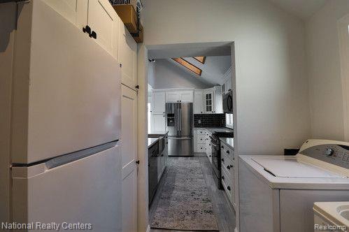 8819 LAGOON Drive, Brighton, MI 48116 — Photo 28