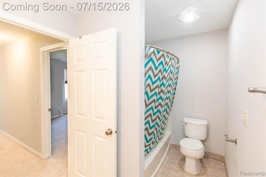 43721 CHERRYWOOD Lane, Canton, MI 48188 — Photo 41
