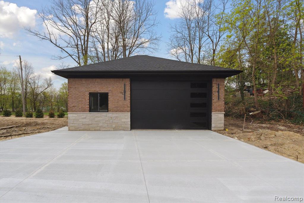 9 ANNANDALE, Leonard, MI 48367 — Photo 5