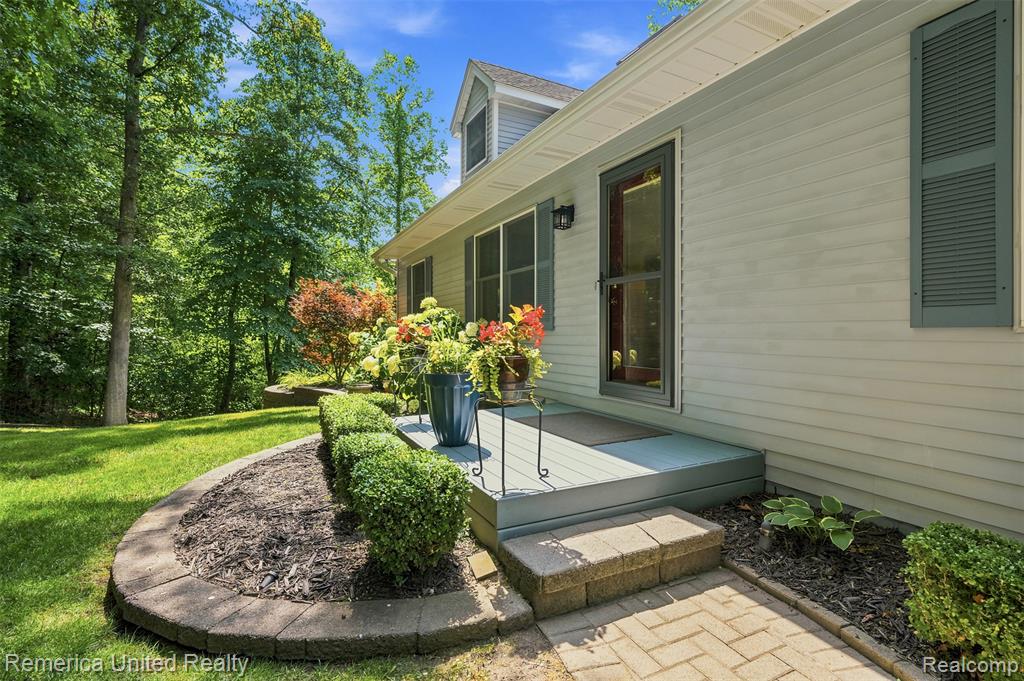 11922 Cody Creek Court, South Lyon, MI 48178 — Photo 8