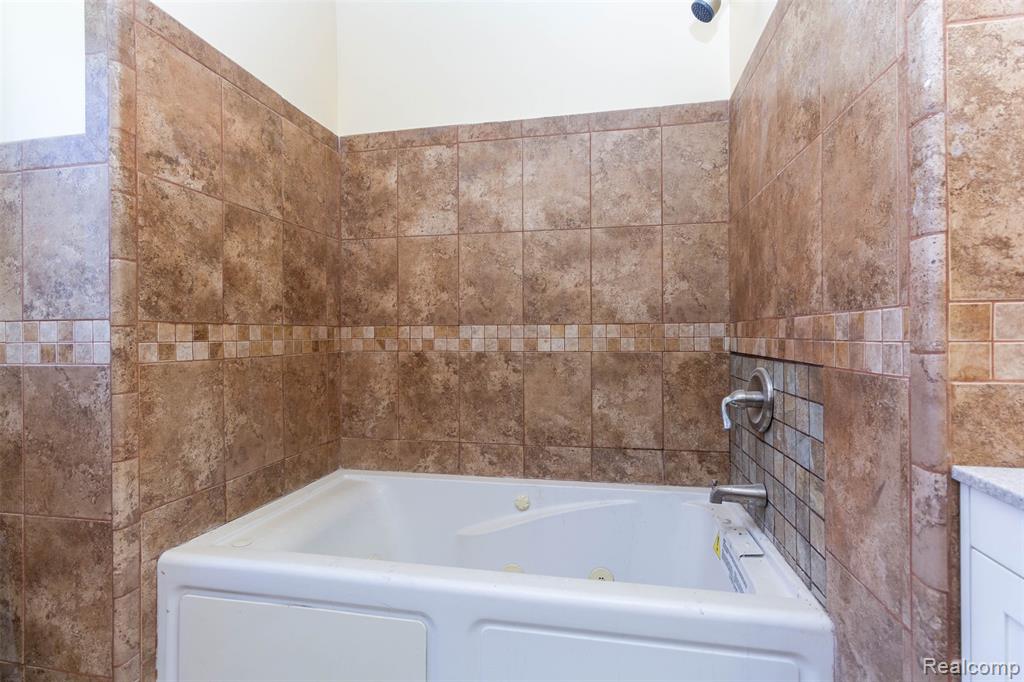 2261 Lawrence Street, Detroit, MI 48206 — Photo 15