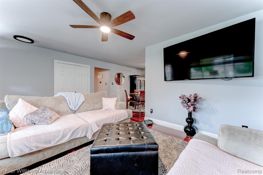 7339 N WILDWOOD Street, Westland, MI — Photo 5
