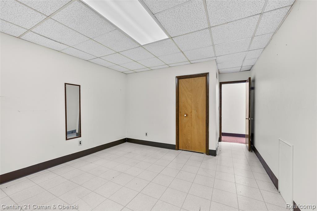 5620 Kaufman Street, Dearborn Heights, MI 48125 — Photo 23