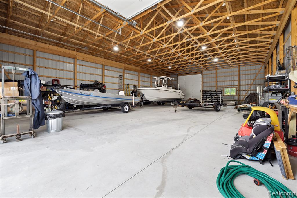 4711 Fenton Road, Hartland, MI 48353 — Photo 5