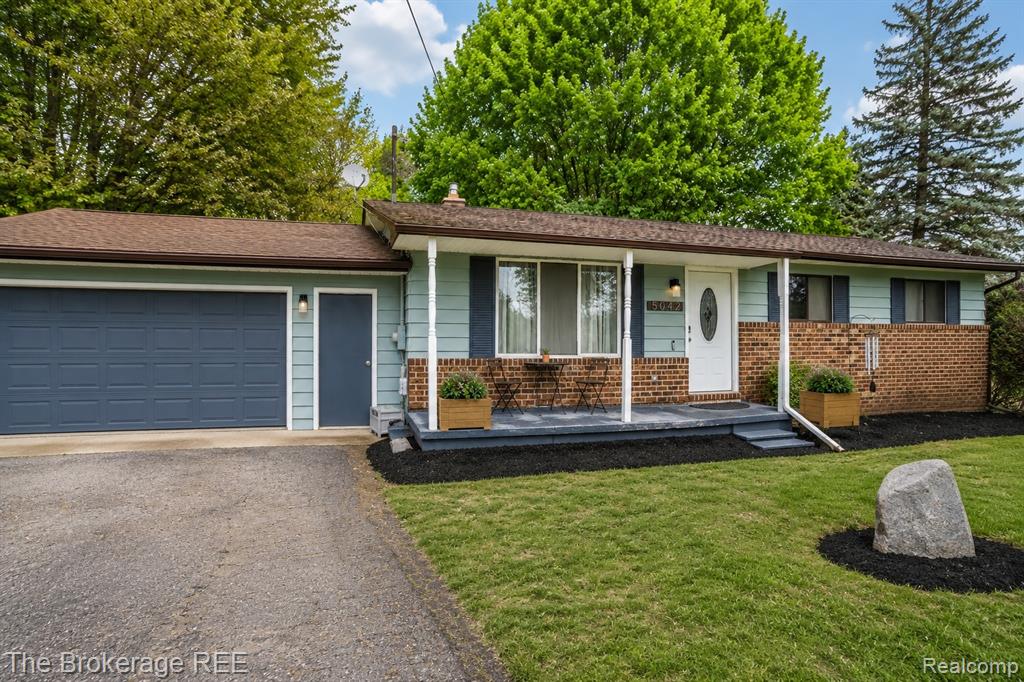 5042 Cook Road, Swartz Creek, MI 48473 — Photo 3