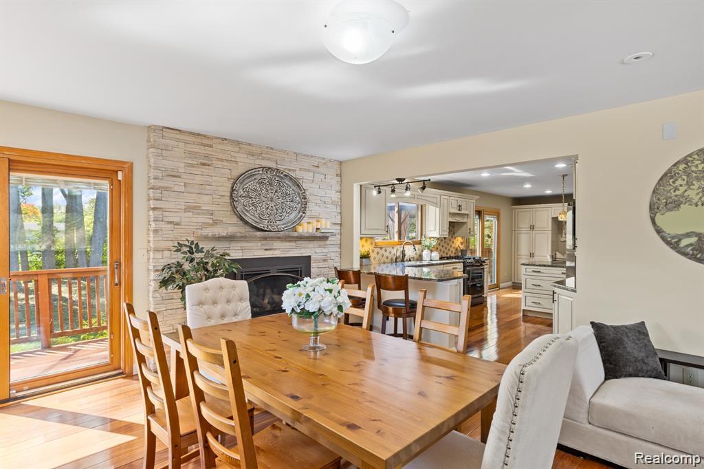 880 Artdale Drive, White Lake, MI 48383 — Photo 9