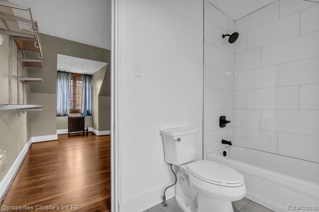 610 Chicago Boulevard, Detroit, MI 48202 — Photo 53