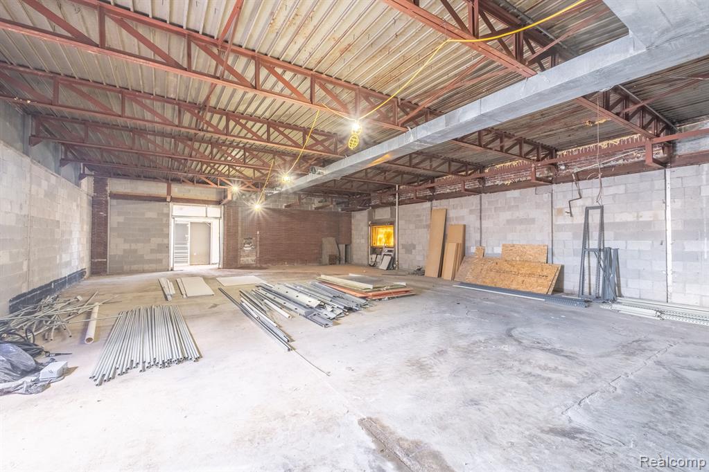 7021 N Saginaw Street, Flint, MI 48505 — Photo 19