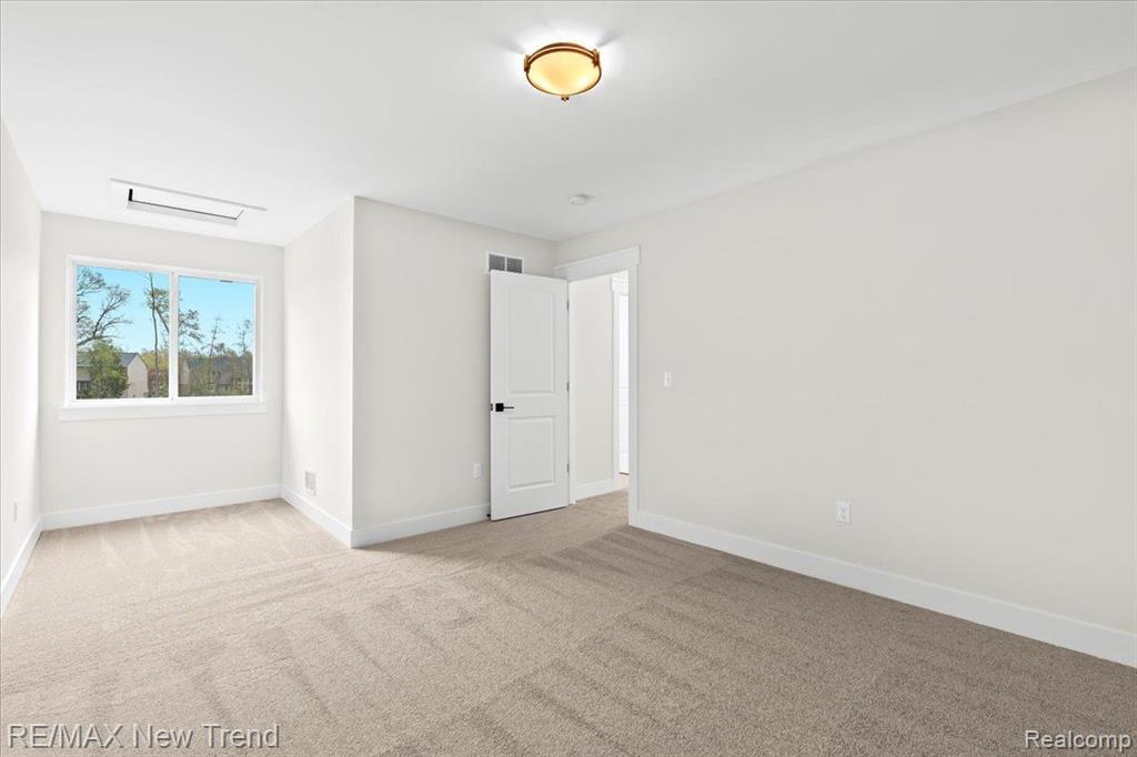 7833 Trailside Court, West Bloomfield, MI 48323 — Photo 29