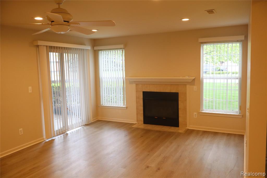 4580 BERKSHIRE Drive, Sterling Heights, MI 48314 — Photo 7
