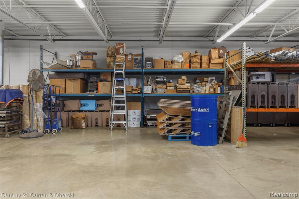 24101 W Warren Street, Dearborn Heights, MI 48127 — Photo 31