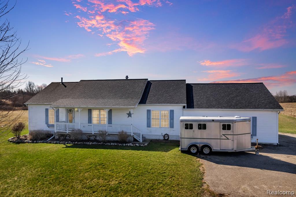 12833 Sullivan Road, Emmett, MI 48022