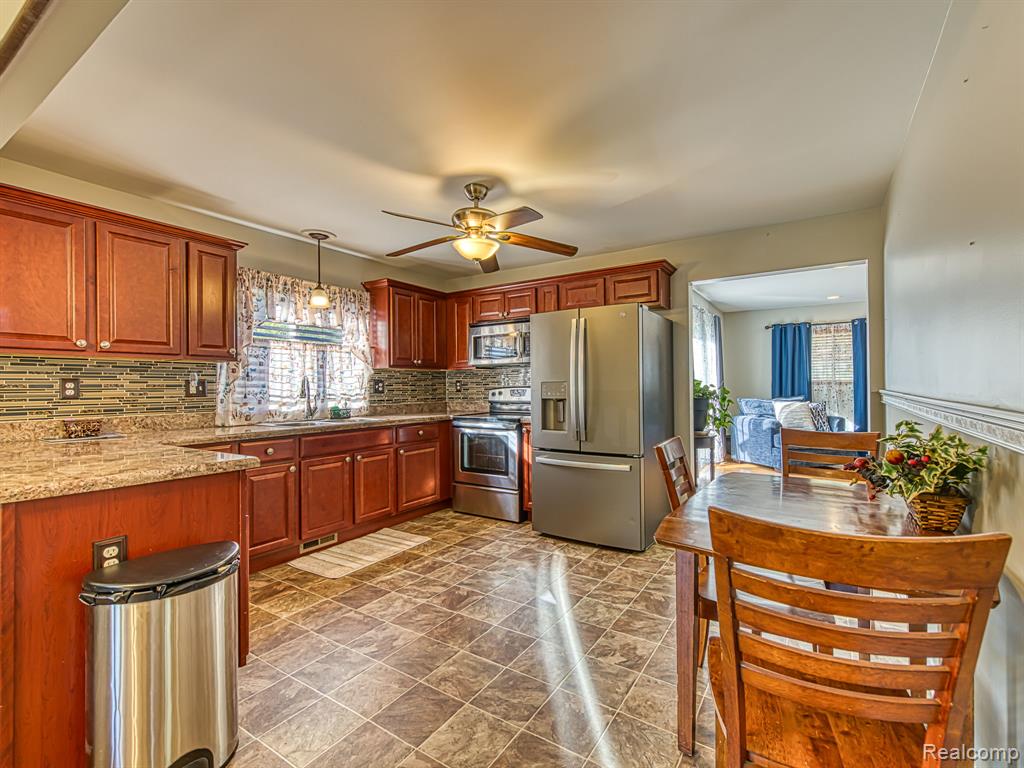 6676 Syracuse Street, Taylor, MI 48180 — Photo 7