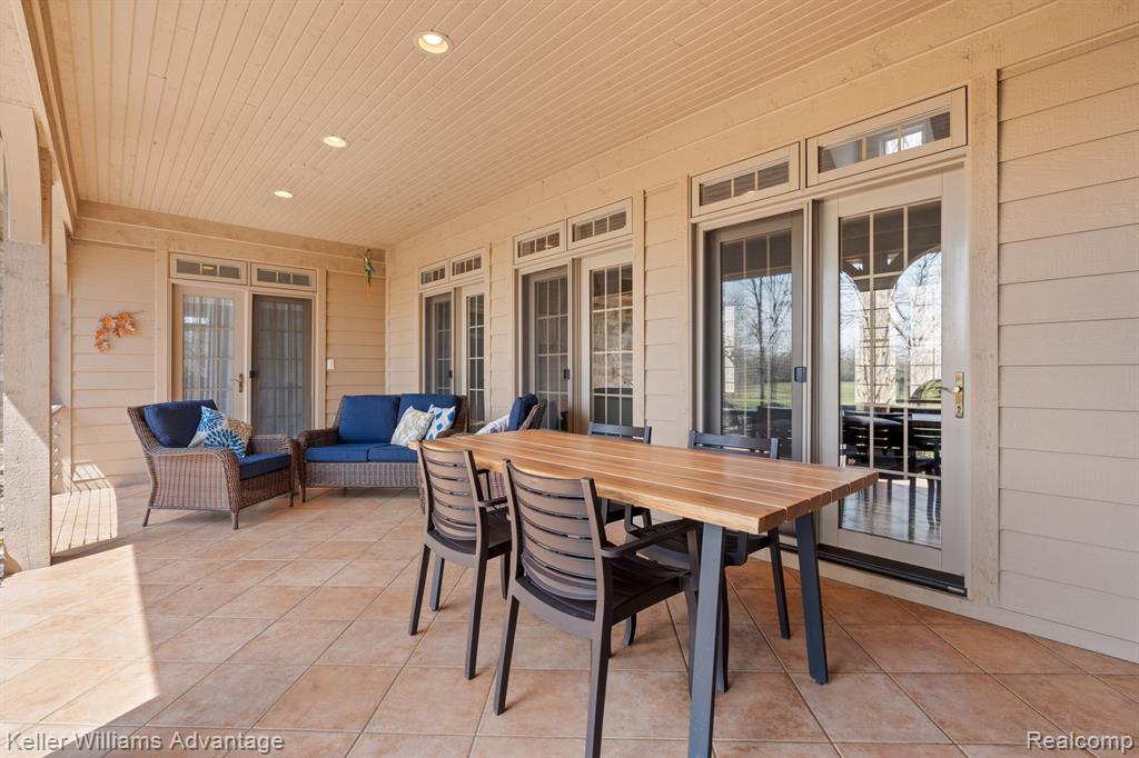 2026 HUNTERS CREEK Drive, Ypsilanti, MI 48198 — Photo 44