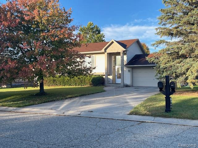 6068 Hearthside Place, Grand Blanc, MI 48439 — front exterior