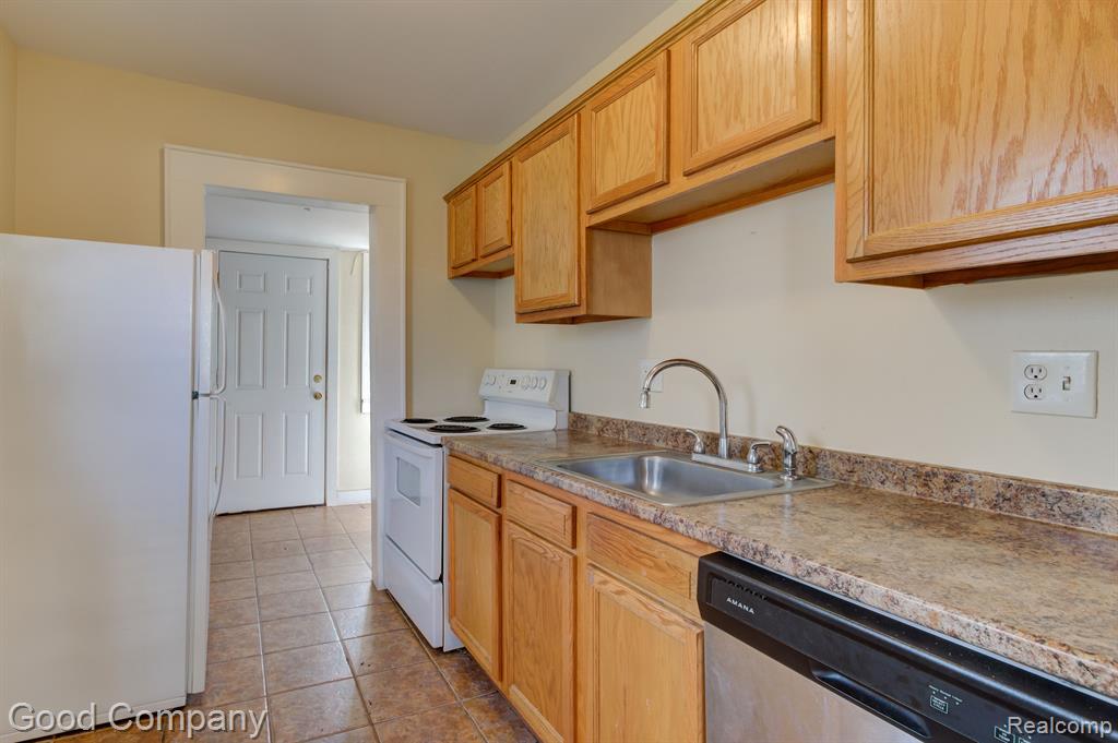 610 E Lewiston Avenue, Ferndale, MI 48220 — Photo 8