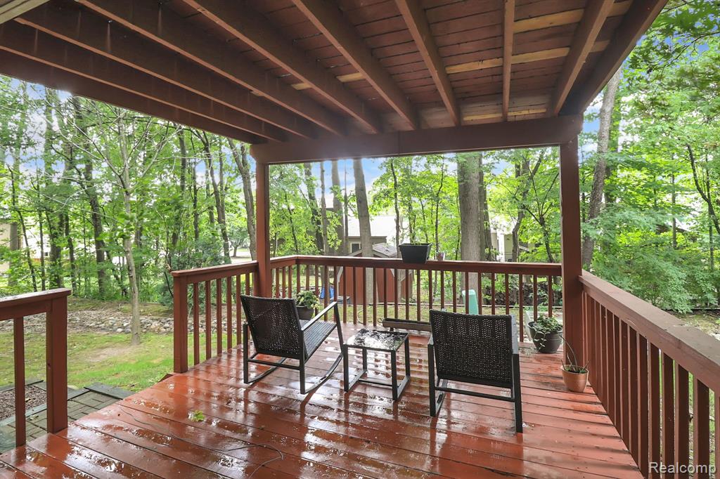 860 Woodridge Hills Drive, 95, Brighton, MI 48116 — Photo 24