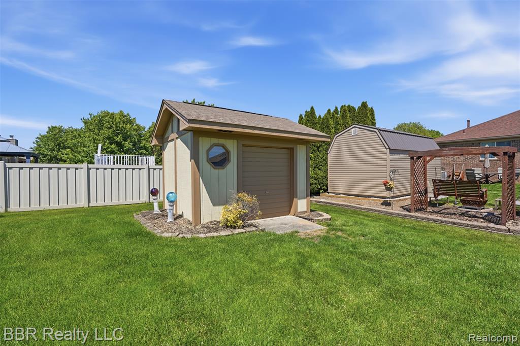 24883 Curtis Drive, Flat Rock, MI 48134 — Photo 40