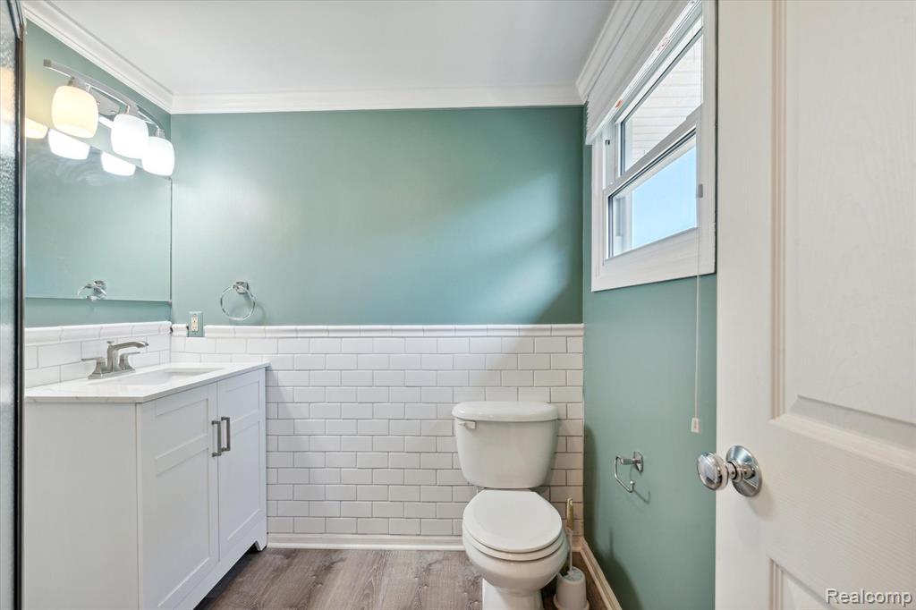 13365 LAKE POINT Boulevard, Belleville, MI 48111 — Photo 33