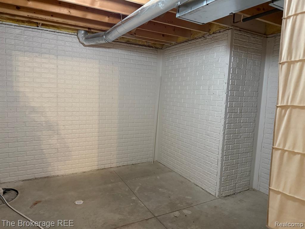 9133 PEMBROOK Drive, Davison, MI 48423 — Photo 28