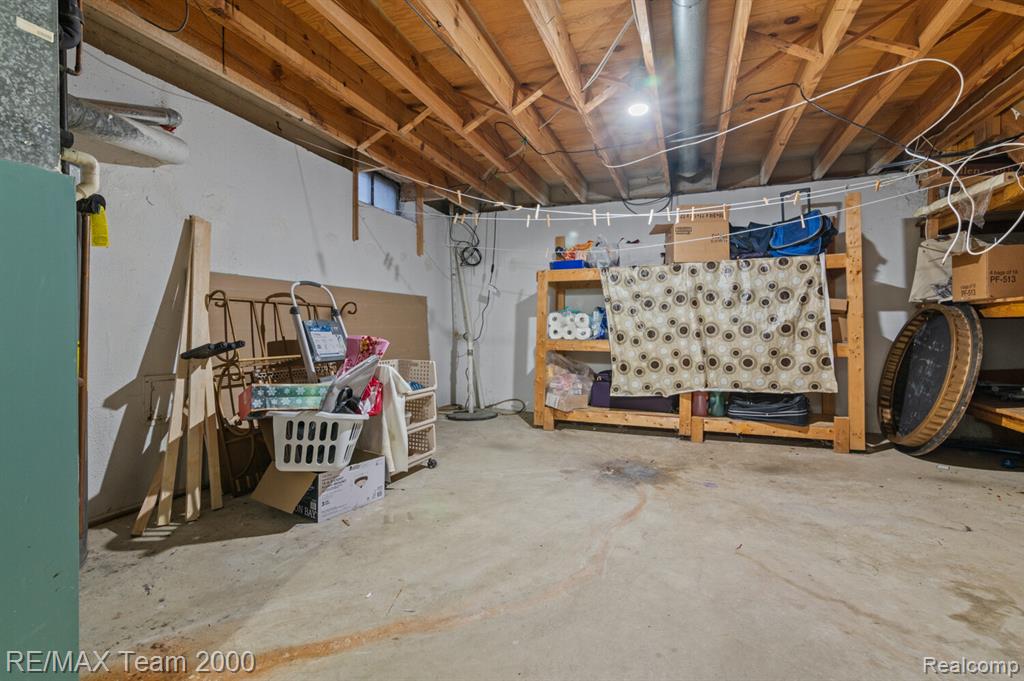 40220 Walter Drive, Sterling Heights, MI 48310 — Photo 20