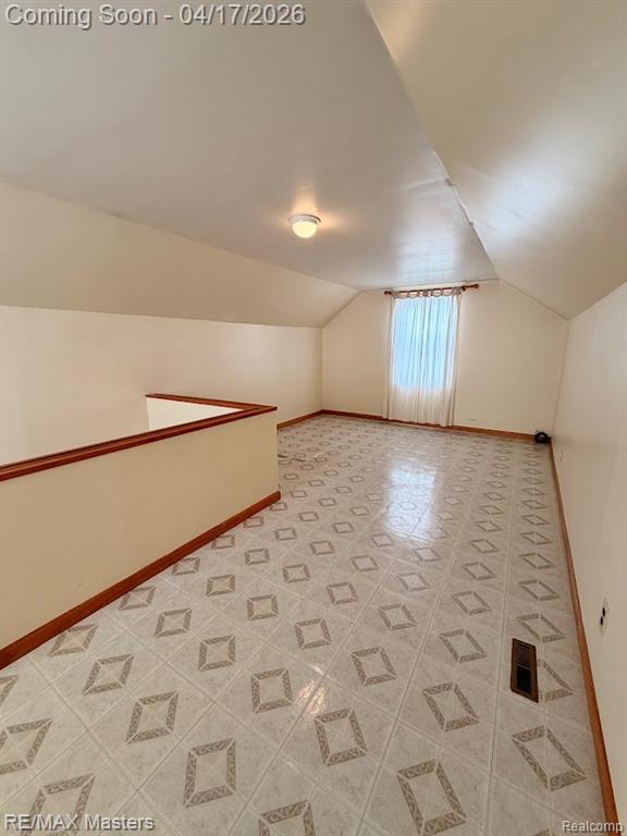 15395 Centralia, Redford, MI 48239 — Photo 27