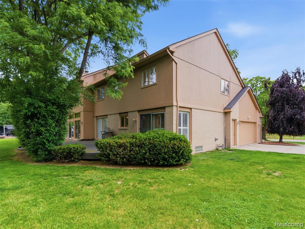 6394 Rose Boulevard, West Bloomfield, MI — Photo 7