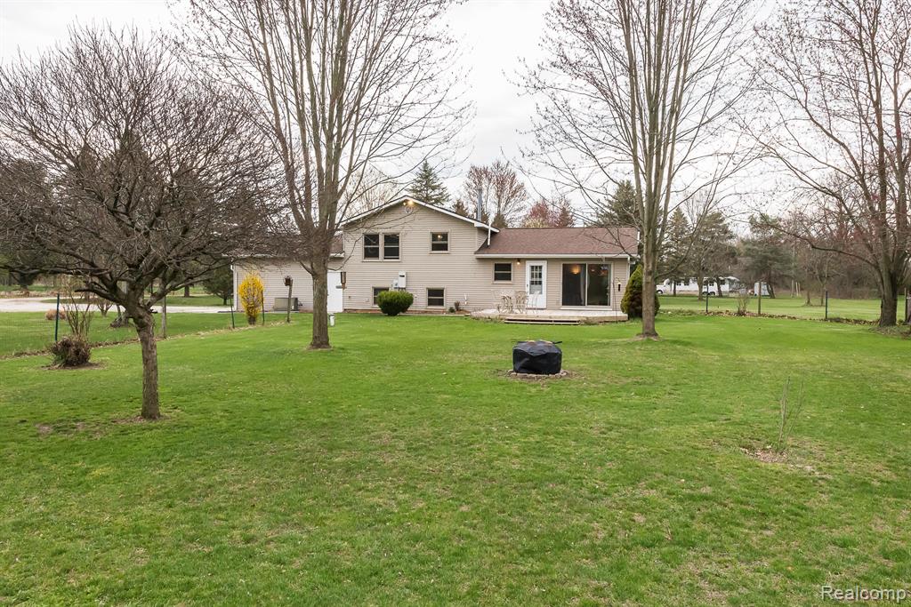 3672 W NORTH TERRITORIAL Road, Whitmore Lake, MI 48189 — Photo 42