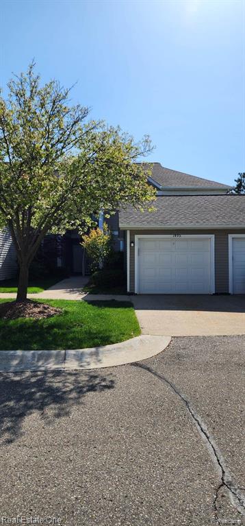 1495 FOX POINTE Circle, Ann Arbor, MI 48108 — Photo 2
