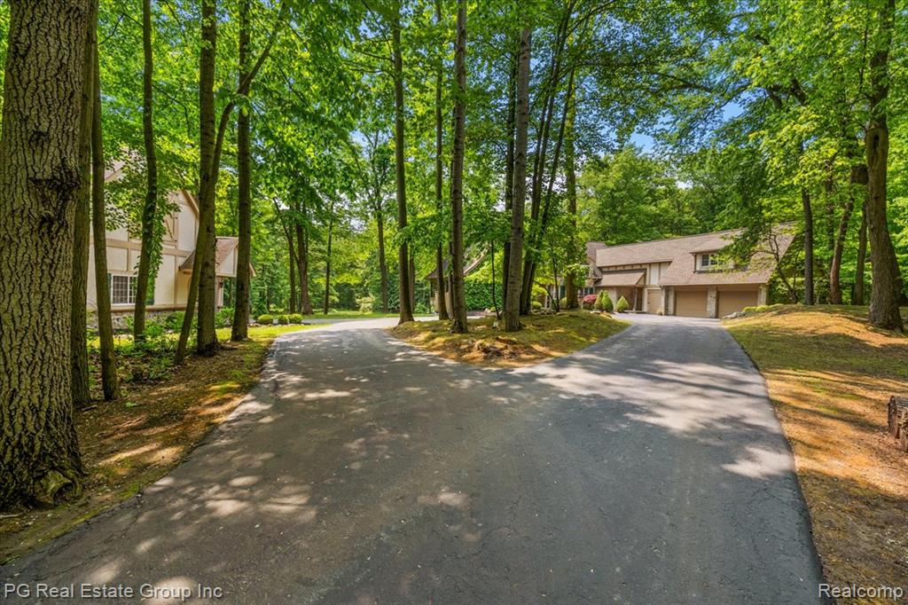 2536 ADDISON HILLS Court, Oxford, MI 48370 — Photo 4