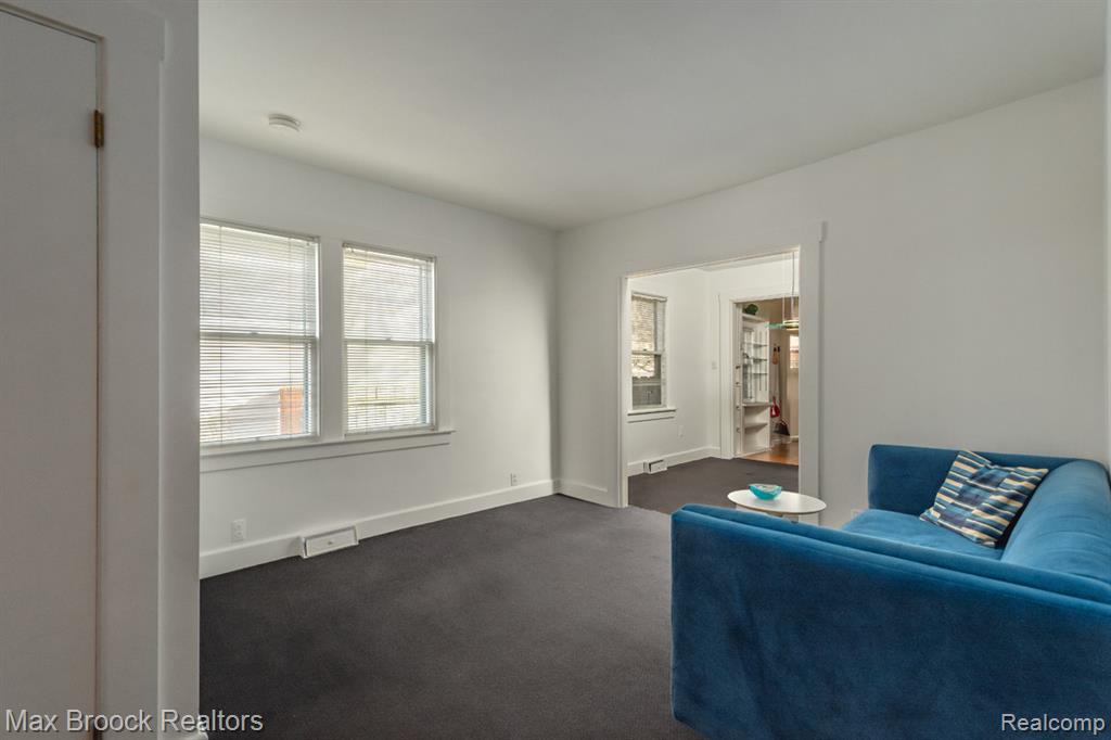 932 Humphrey, Birmingham, MI 48009 — Photo 17