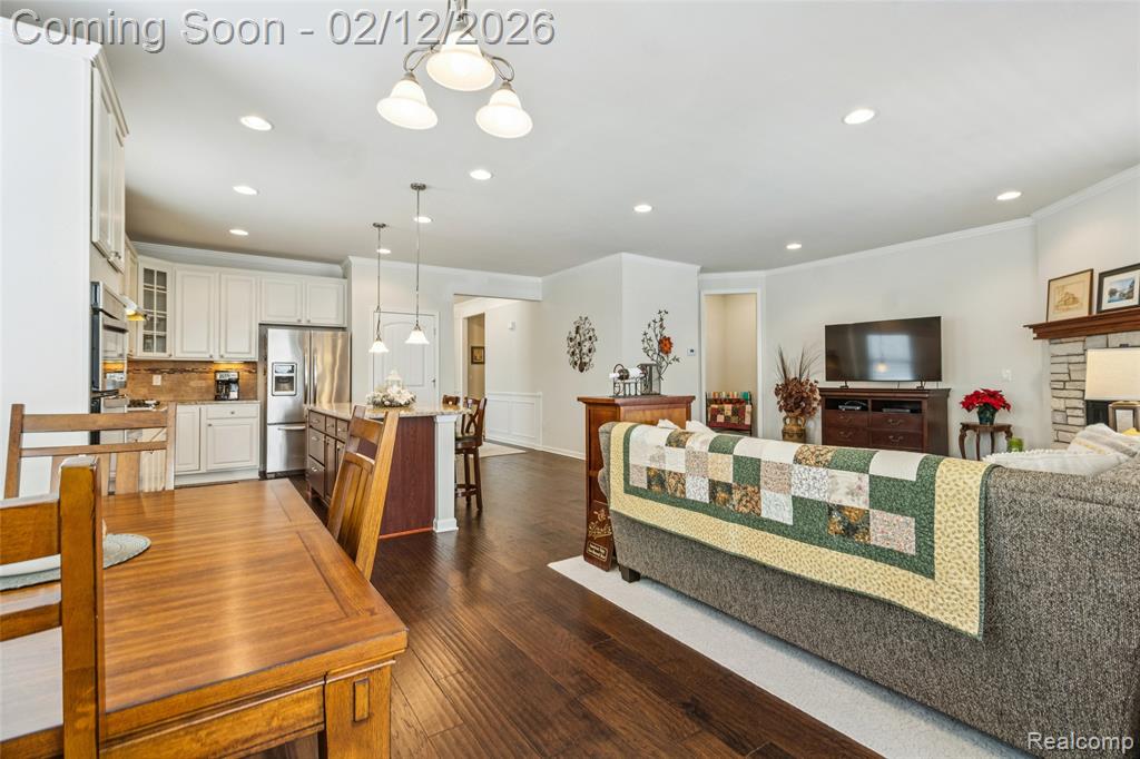 9431 Pine Valley Drive, Grand Blanc, MI, 48439