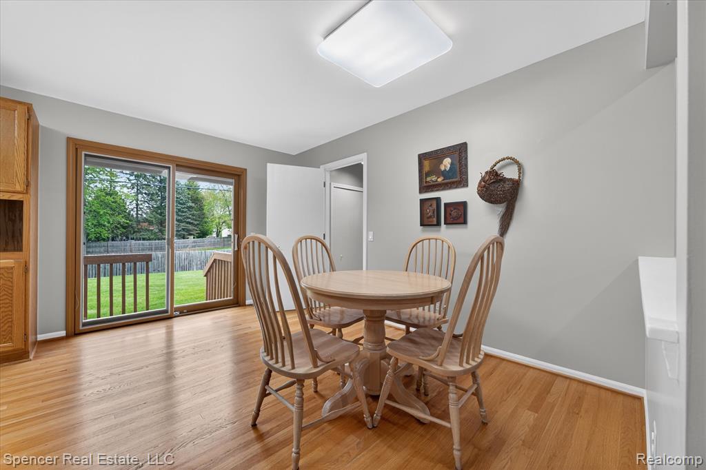 5988 Waldon Road, Clarkston, MI — Photo 11
