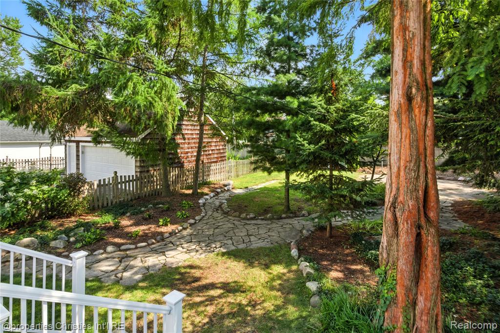 849 W Breckenridge Street, Ferndale, MI 48220 — Photo 47