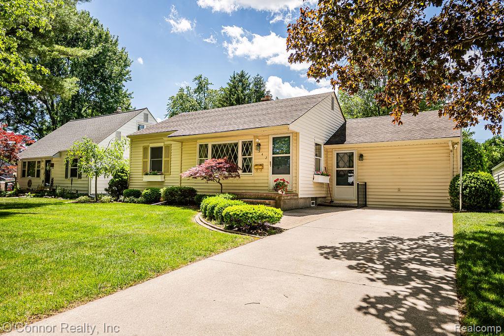 1342 Minnesota Avenue, Marysville, MI 48040 — Photo 4