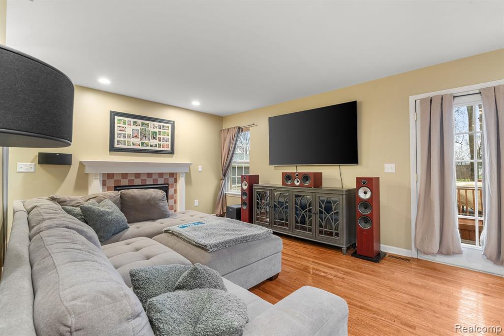 733 W Woodside Avenue, Madison Heights, MI 48071 — Photo 10