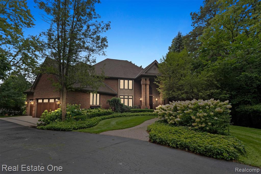7181 Hillside Drive, Clarkston, MI — front exterior