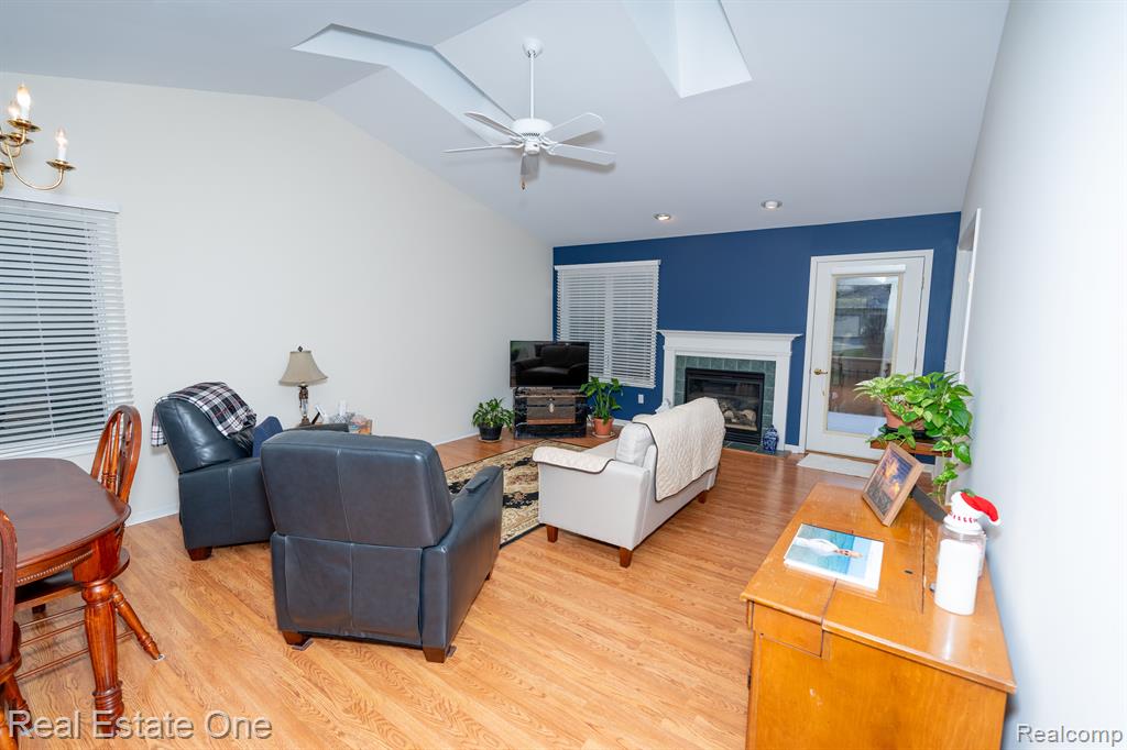 2278 CHERRY WOOD Drive, 50, Brighton, MI 48116 — Photo 3