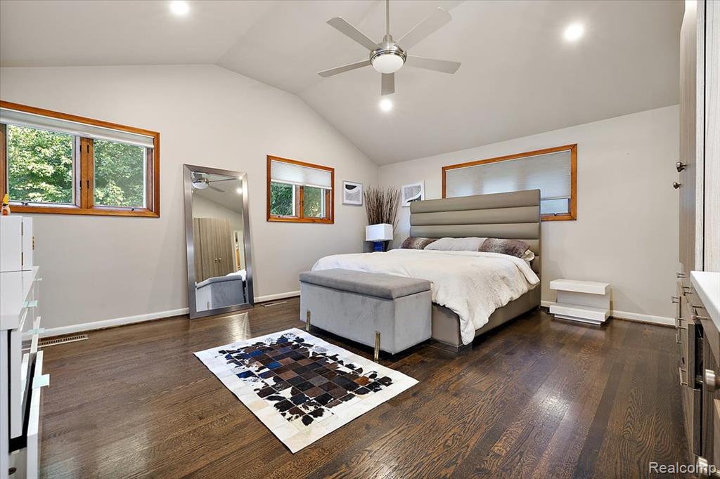 7315 Lindenmere Drive, Bloomfield Hills, MI 48301 — Photo 21