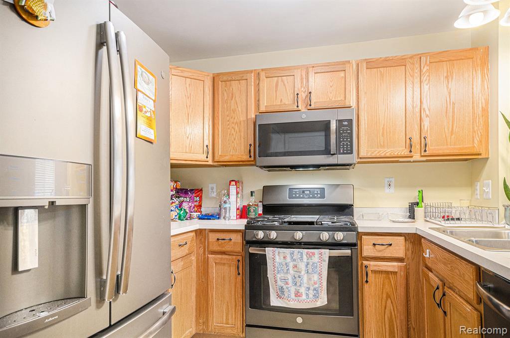 17432 N LUCILLE Circle, New Boston, MI 48164 — Photo 6