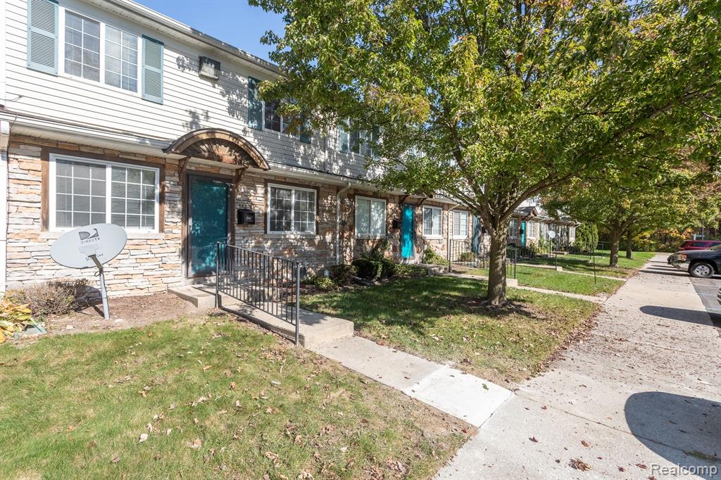 16251 TERRACE VILLAGE Drive, Taylor, MI 48180 — Photo 4