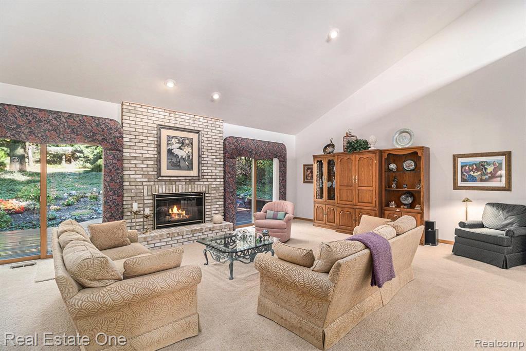 8323 FAWN VALLEY Drive, Clarkston, MI 48348 — Photo 8