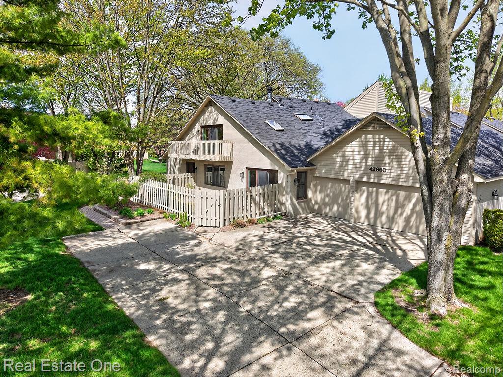 42660 Elizabeth Place, Clinton Twp, MI 48038 — Photo 55