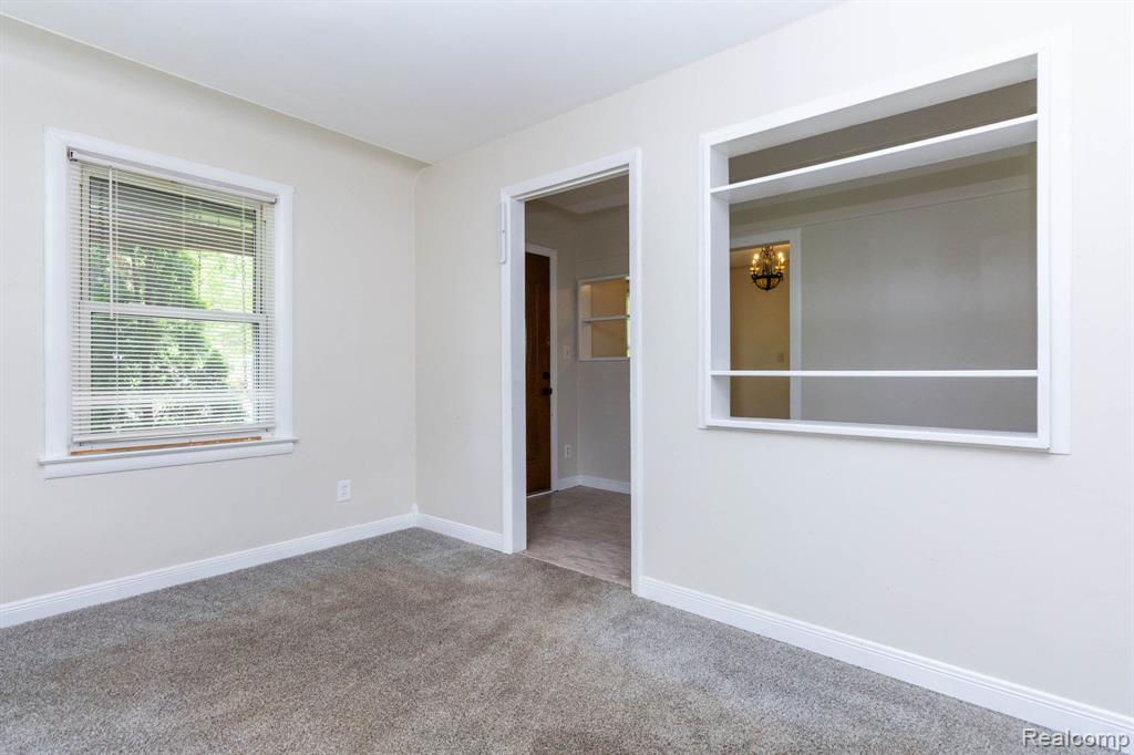 33627 Bock Street, Garden City, MI — Photo 28