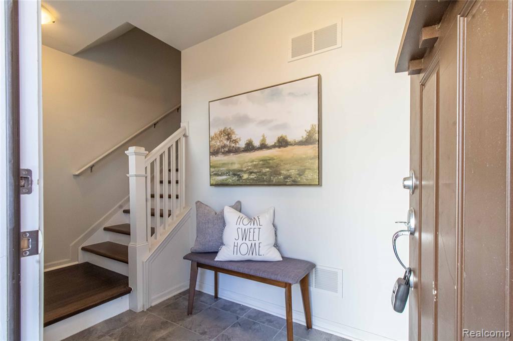 507 Midland Boulevard, 26, Royal Oak, MI 48073 — Photo 5