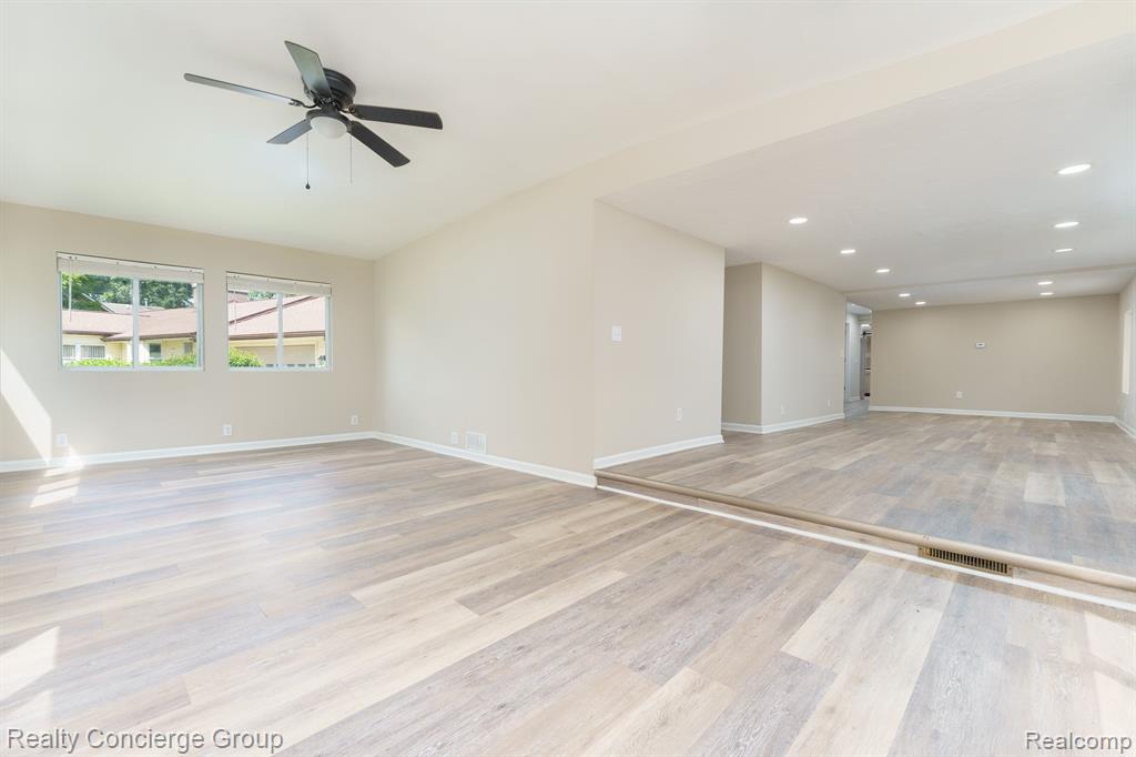 6340 ISLAND LAKE Drive, Brighton, MI 48116 — Photo 7