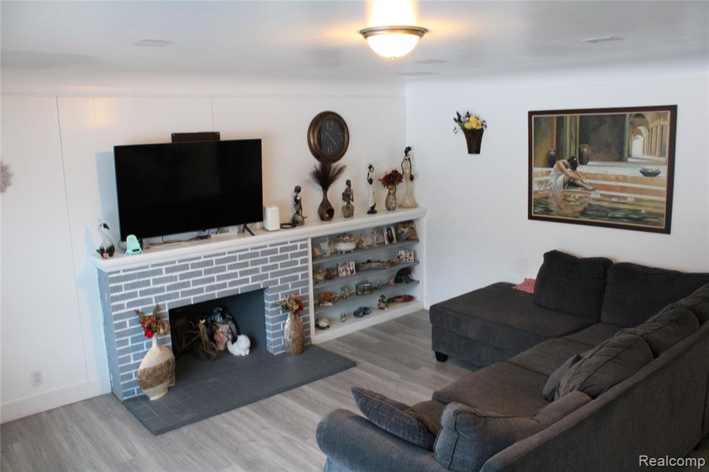 1627 McAlpine Drive, Mount Morris, MI 48458 — Photo 22