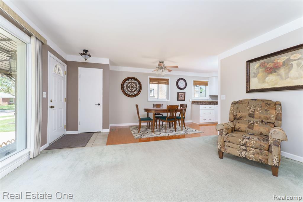 8744 SHARI Drive, Westland, MI — Photo 12